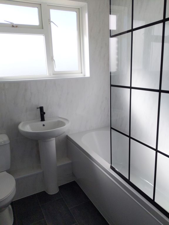 Additional image 16 of 3 bed semi-detached house to rentMaes Yr Haf, Pwll SA15