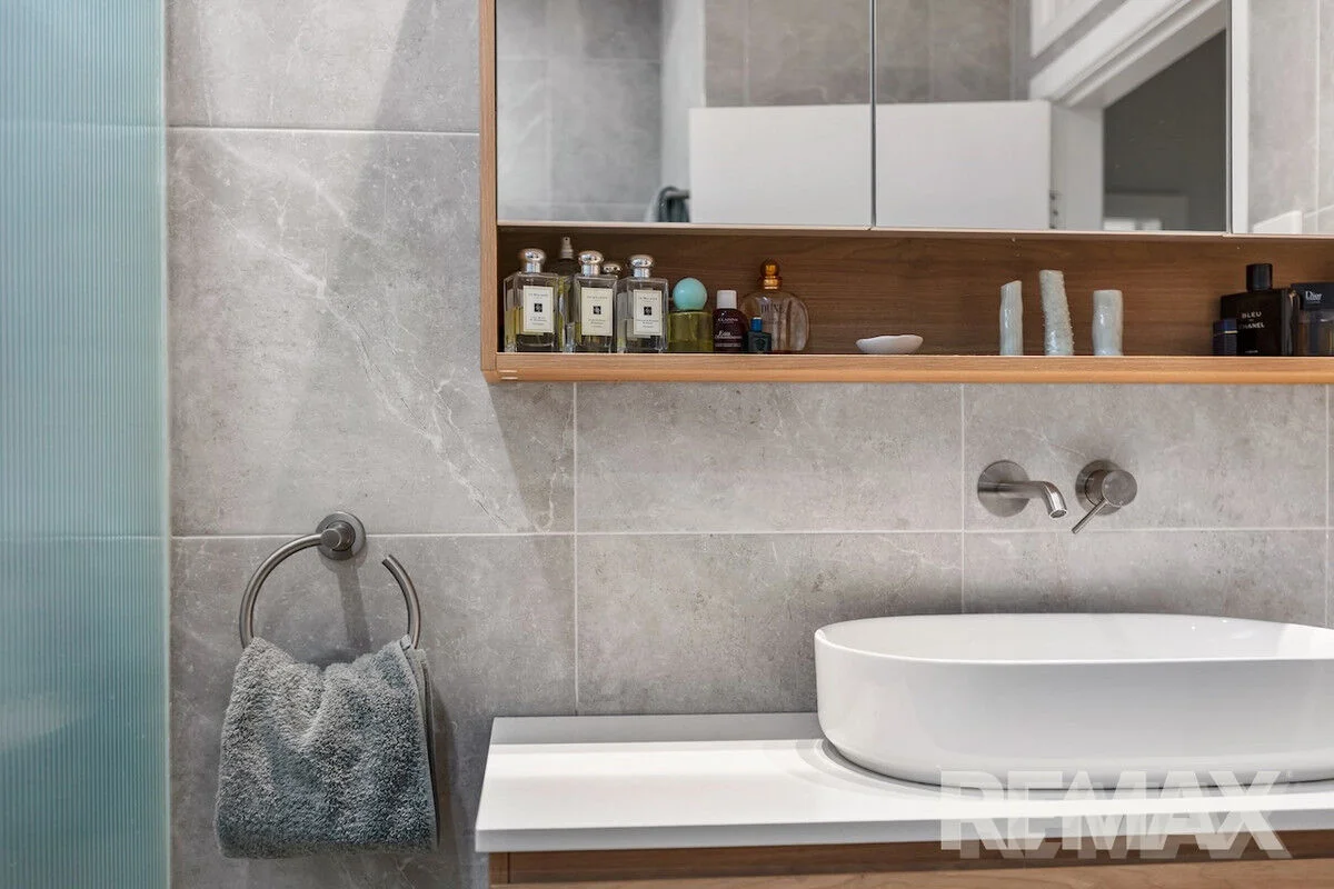 Additional image 18 of 8 Sunshine Avenue, Turvey Park NSW 2650