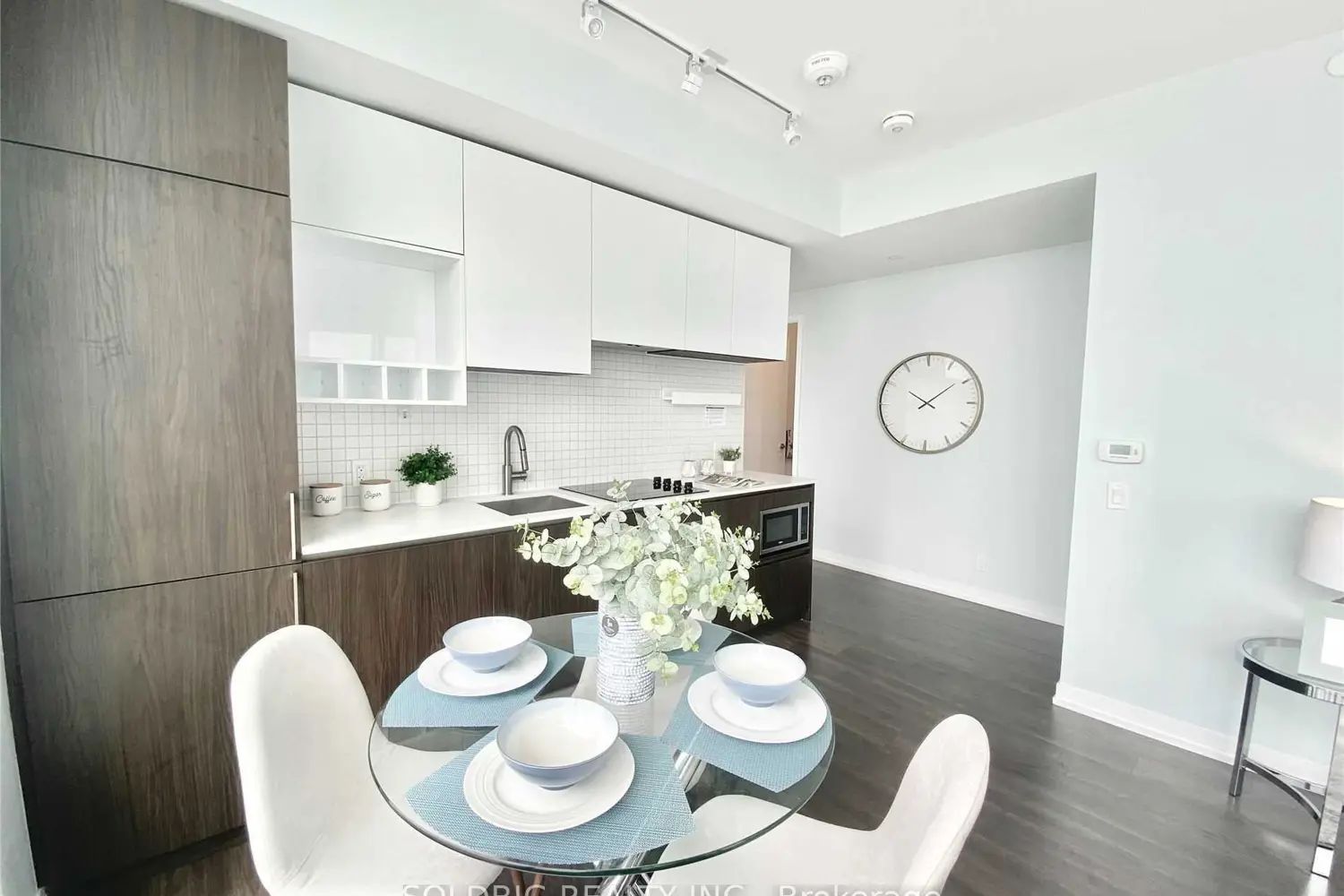 Additional image 7 of 898 Portage Parkway 4909