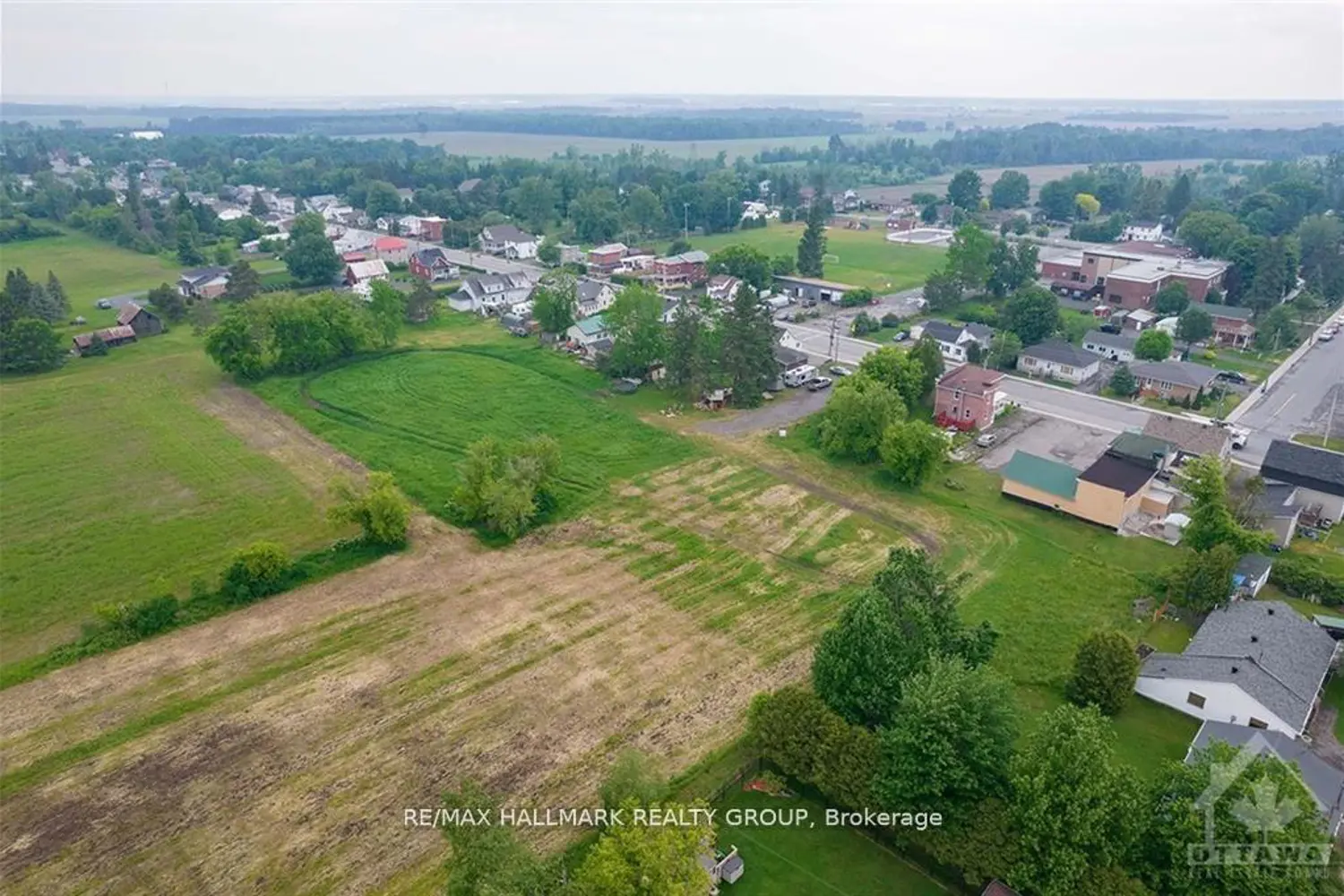 Additional image 7 of 3748 Champlain Street 3