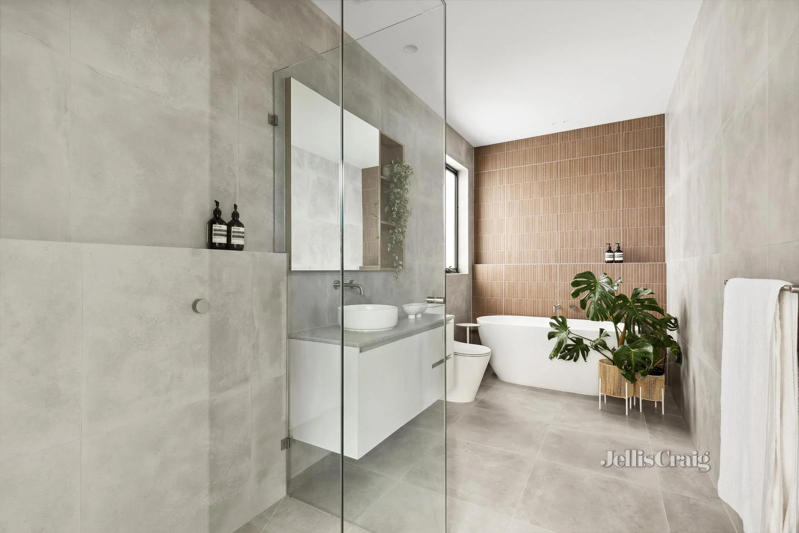 Additional image 4 of 8 Cairns Avenue, Newtown VIC 3220