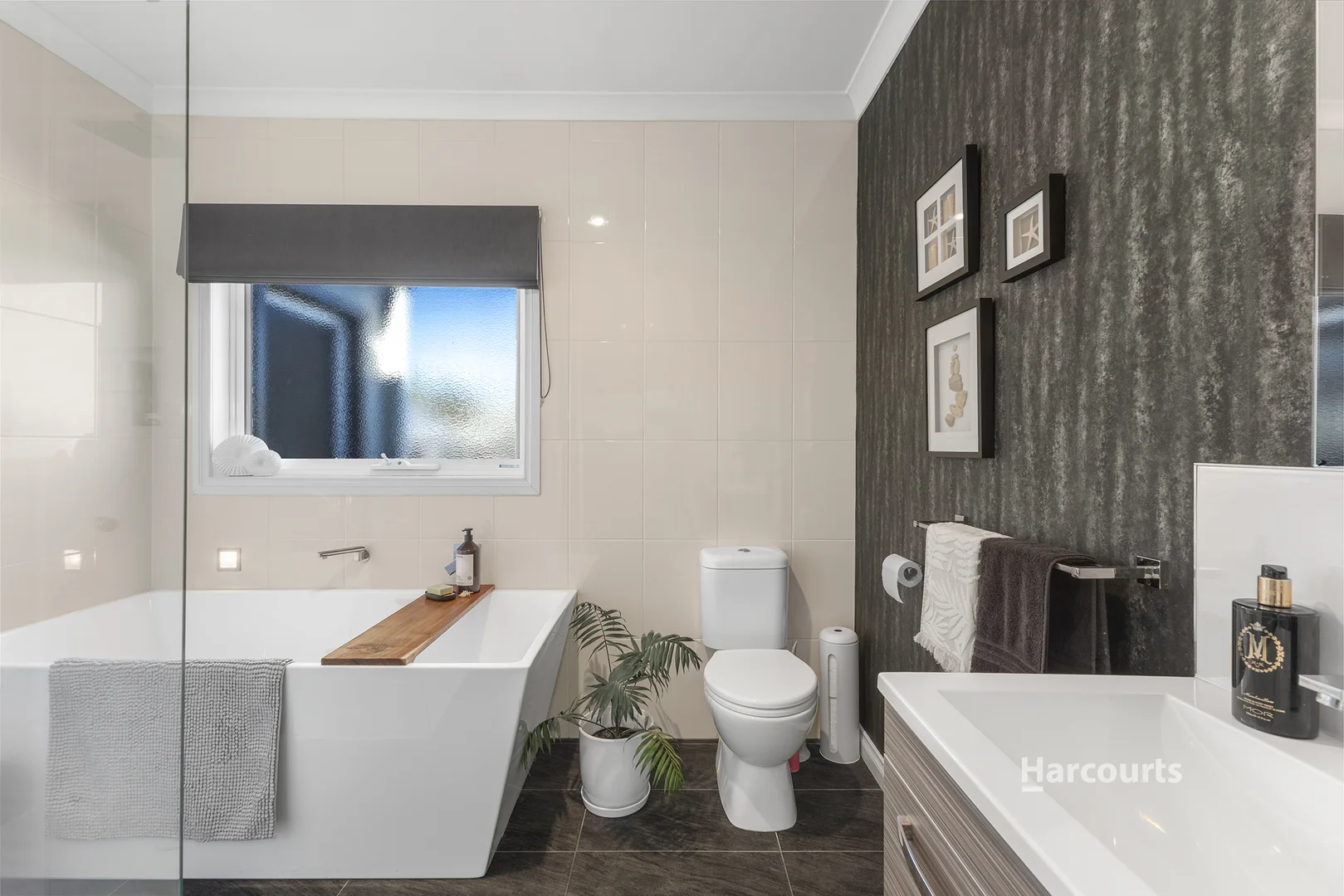 Additional image 15 of 64 South Road, Penguin TAS 7316