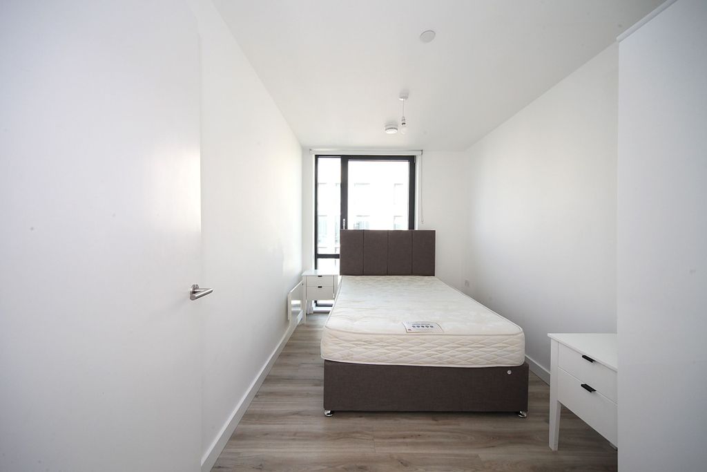 Additional image 8 of 2 bed flat to rentViva Court, Kimpton Road, Luton LU2