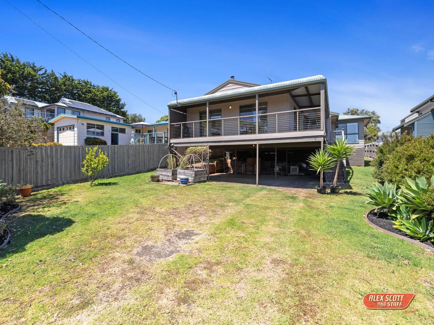 5 Napoli Court, Smiths Beach VIC 3922