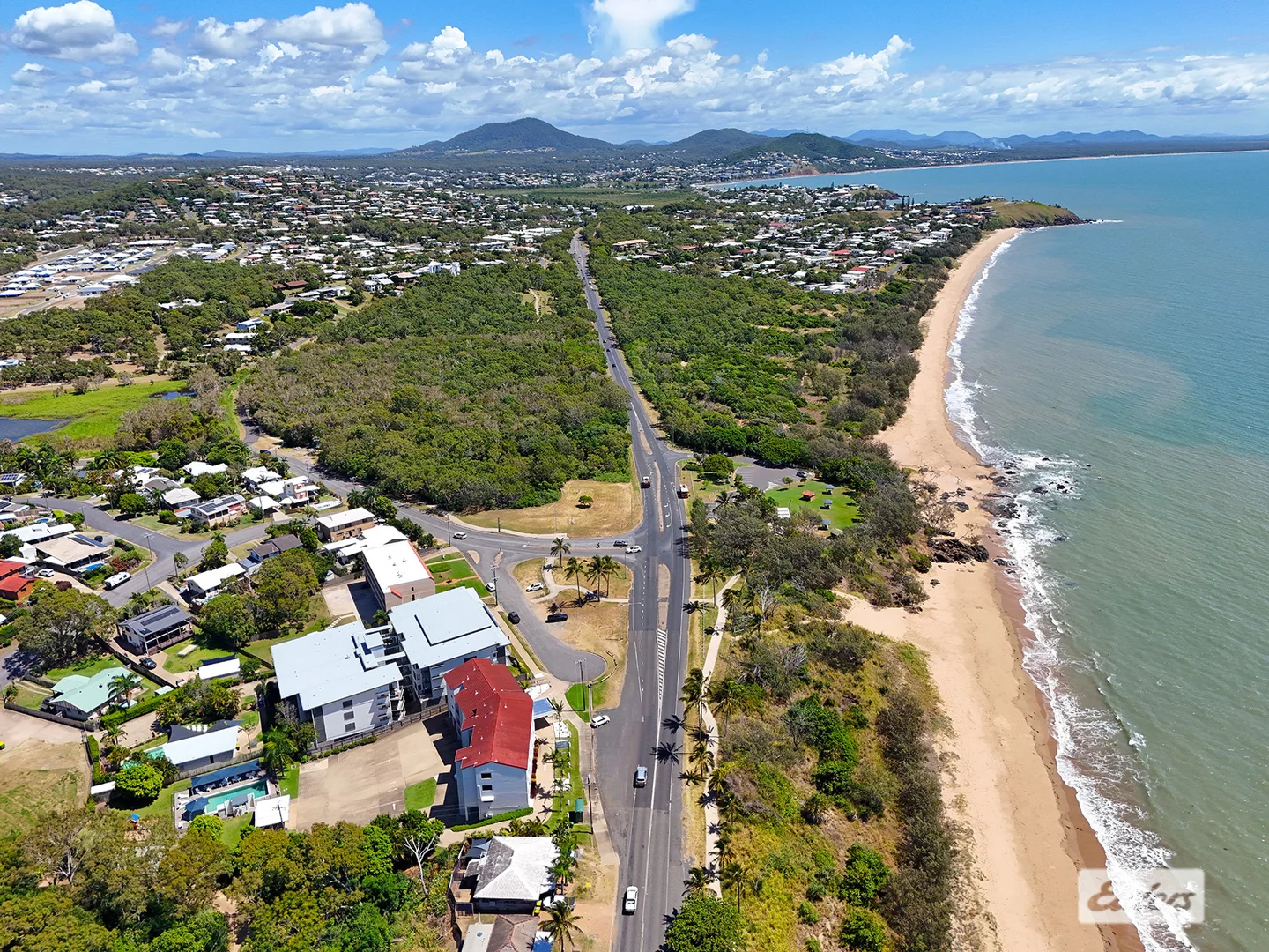 Additional image 5 of 1/100 Scenic Highway, Lammermoor QLD 4703