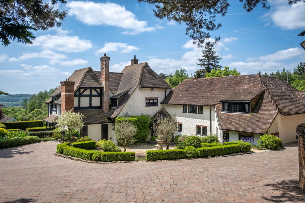 Additional image 22 of 6 bed detached house to rentHalfpenny Lane, Guildford, Surrey GU4