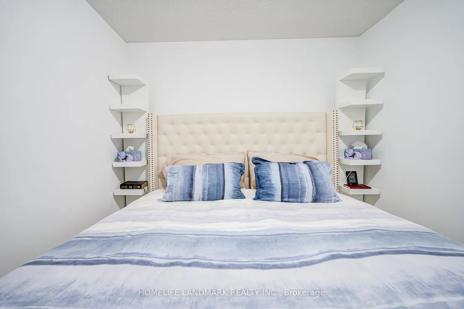 Additional image 4 of 219 Dundas Street 609