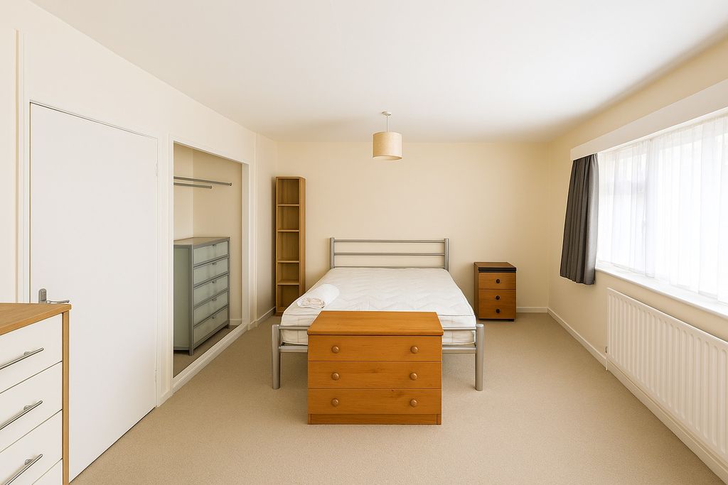 Additional image 5 of 5 bed property to rentUpton Road, Chichester PO19
