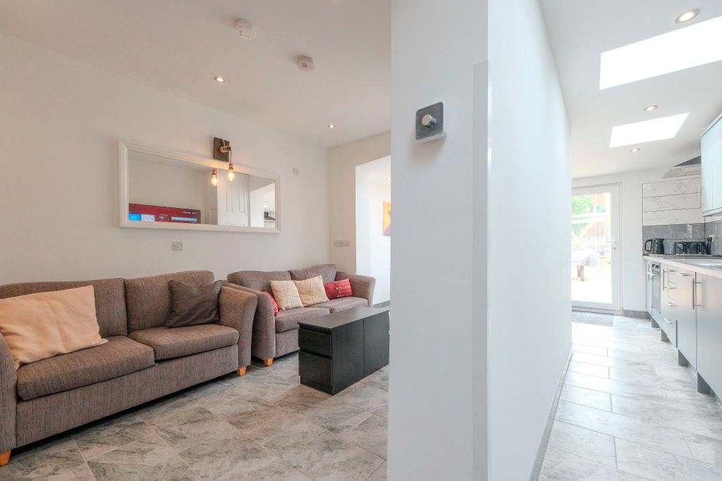 Additional image 29 of 5 bed semi-detached house to rentDouglas Road, Horfield, Bristol BS7