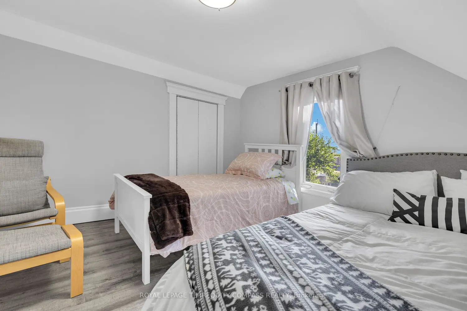 Additional image 19 of 1045 Wellington Avenue