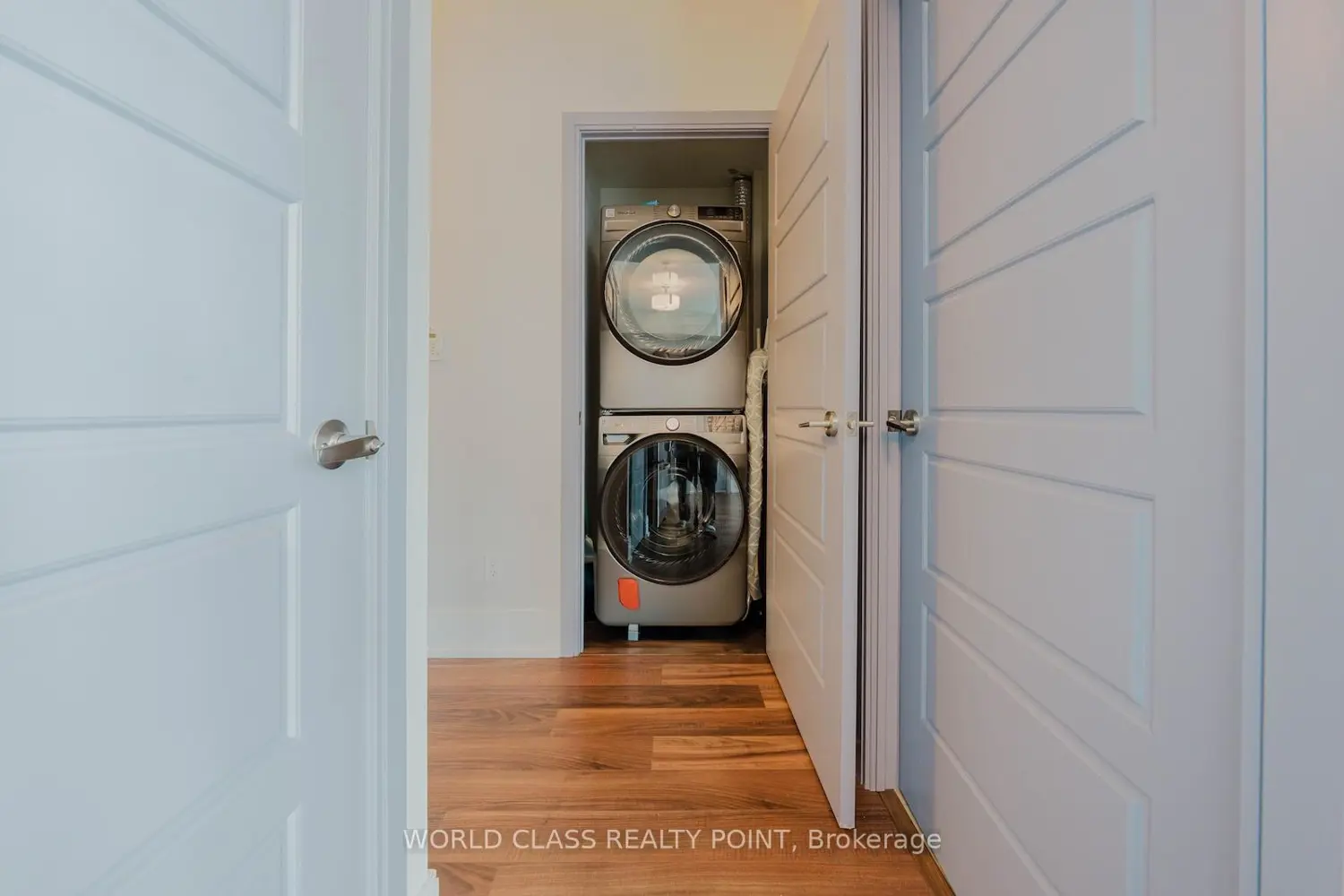 Additional image 15 of 15 Viking Lane 2502