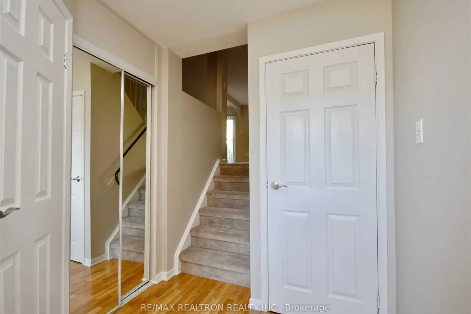 Additional image 3 of 12 Robin Court