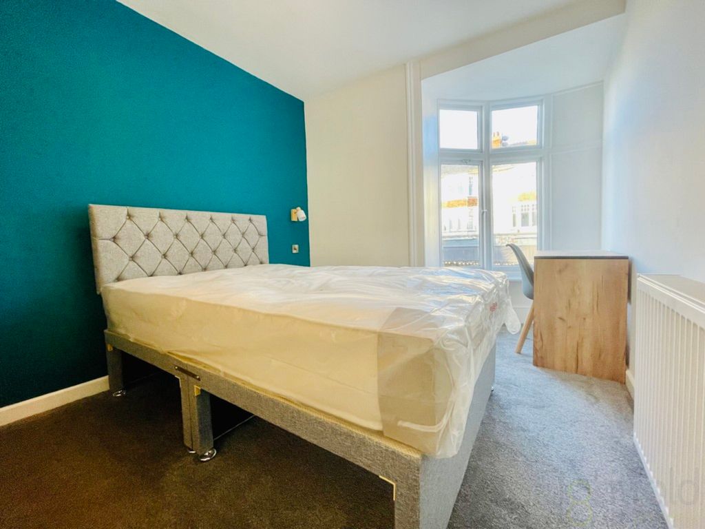 Additional image 8 of 5 bed maisonette to rentBrighton Road, Worthing BN11