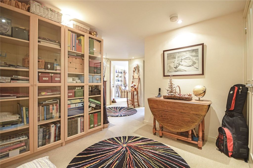 Additional image 5 of 3 bed flat to rentThe Oasthouse, Pinehurst South, Grange Road, Cambridge CB3