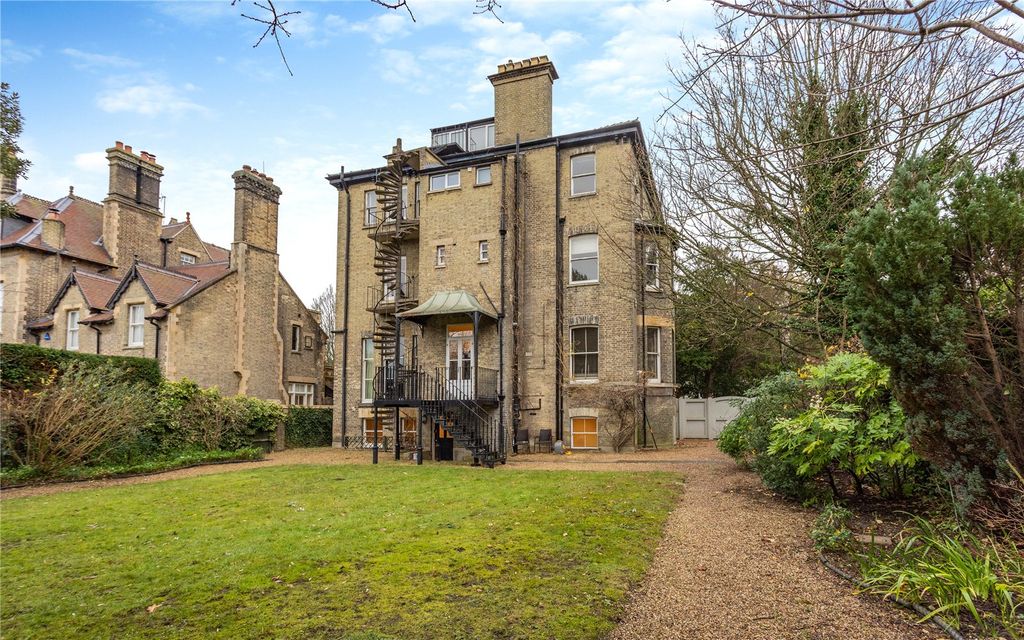 Additional image 30 of 8 bed detached house to rentBrooklands Avenue, Cambridge, Cambridgeshire CB2