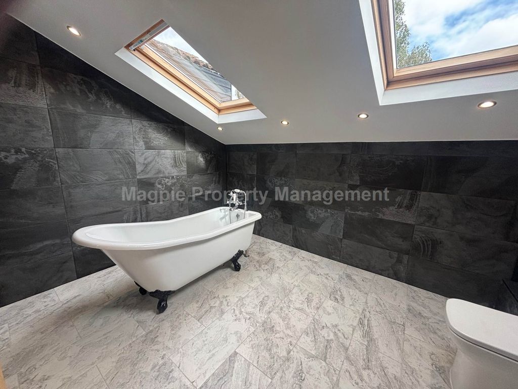 Additional image 22 of 6 bed semi-detached house to rentThe Lakes, Twentypence Road, Cottenham, Cambridge CB24