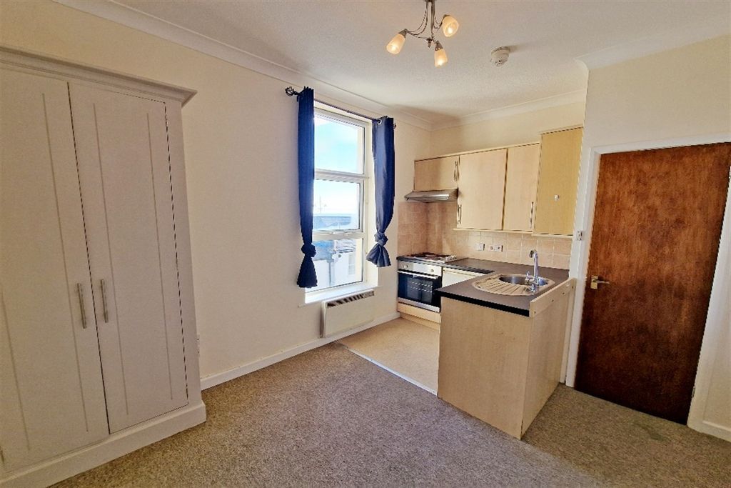 Additional image 3 of Studio to rentConnaught House, The Esplanade, Bognor Regis, West Sussex PO21