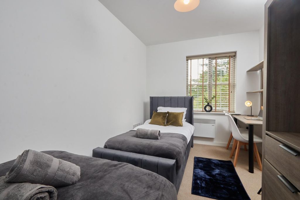 Additional image 16 of 2 bed maisonette to rentSaint Michael's Lane, Leeds LS6