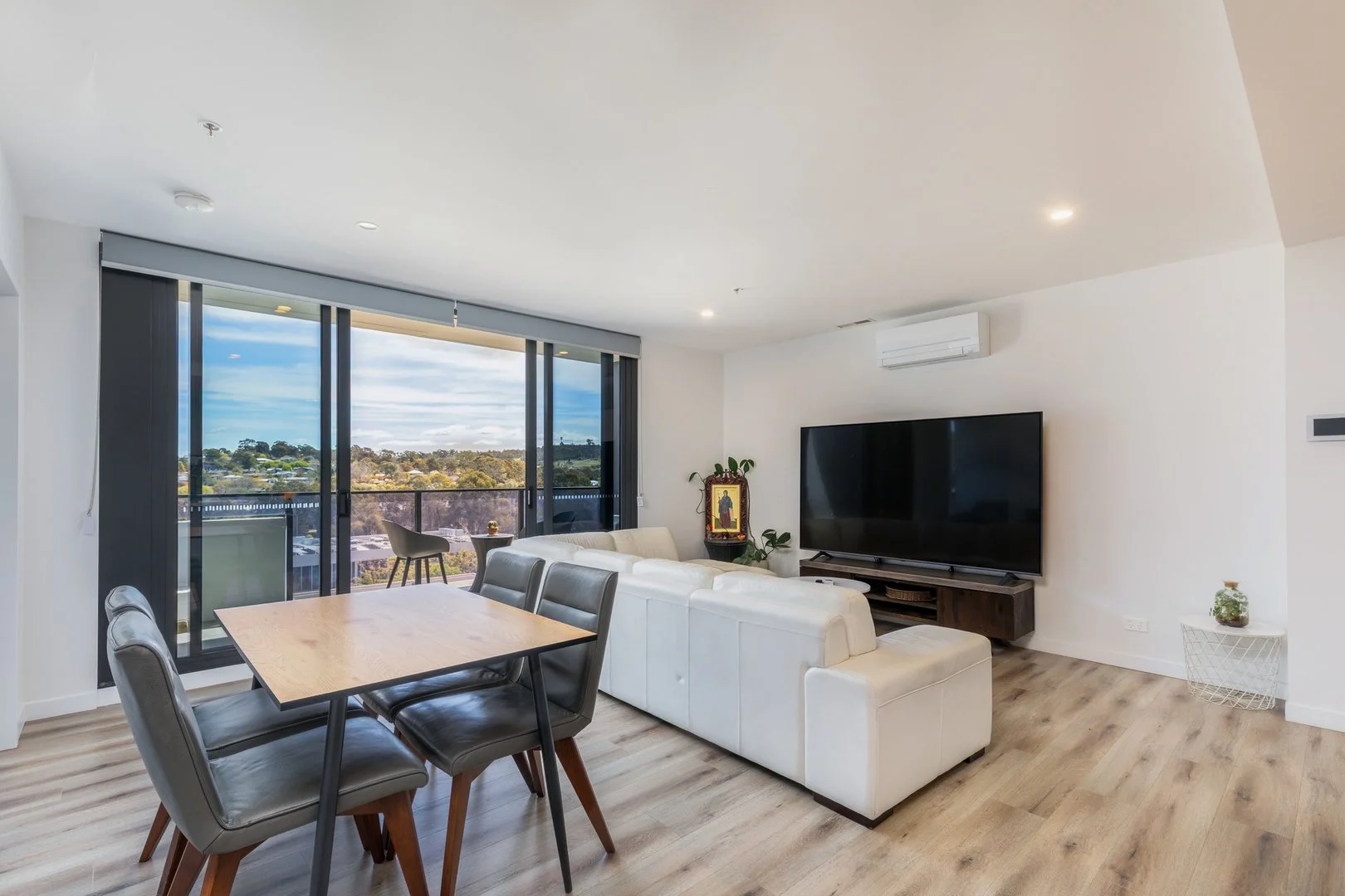 Additional image 3 of 606/49 Furzer Street, Phillip ACT 2606