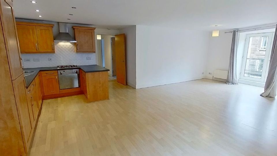 2 Bed Flat, King St, EH6, N1 7GU