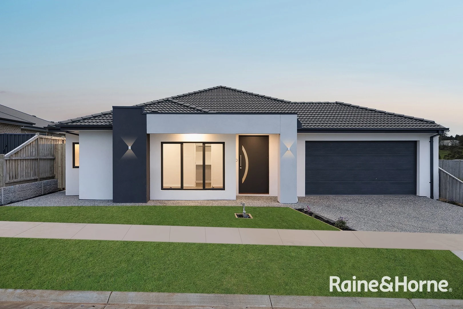 13 Toland Avenue, Warragul VIC 3820
