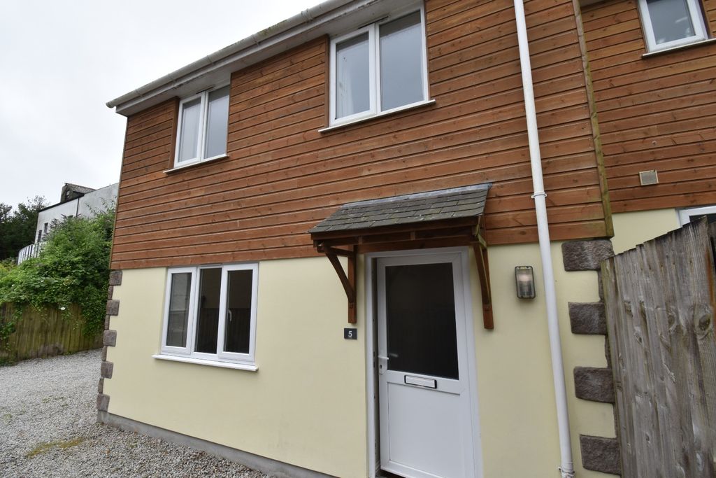 Additional image 2 of 4 bed flat to rentLibrary Cottages, Penryn TR10