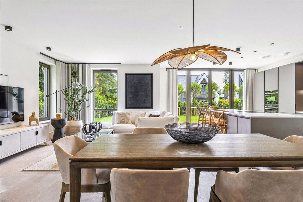 Additional image 6 of 4 bed detached house to rentLowood Place, Wilmslow, Cheshire SK9