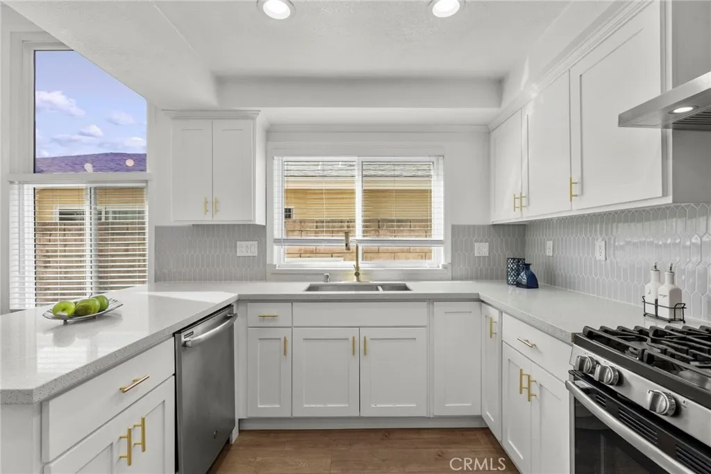 Additional image 14 of 9549 Gladbeck Ave, Northridge, CA 91324