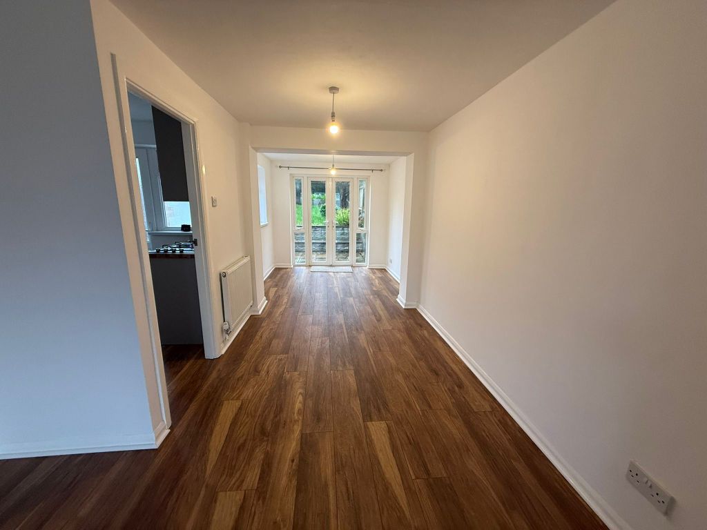 Additional image 8 of 3 bed property to rentAsh Grove, Swansea SA2