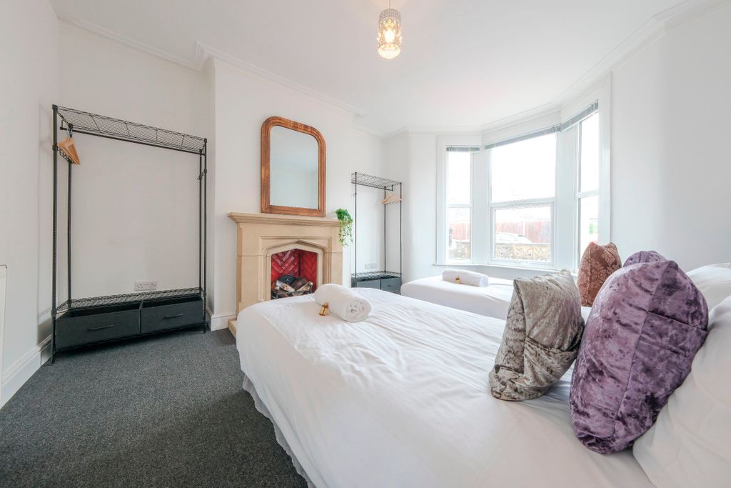Additional image 42 of 5 bed semi-detached house to rentDouglas Road, Horfield, Bristol BS7