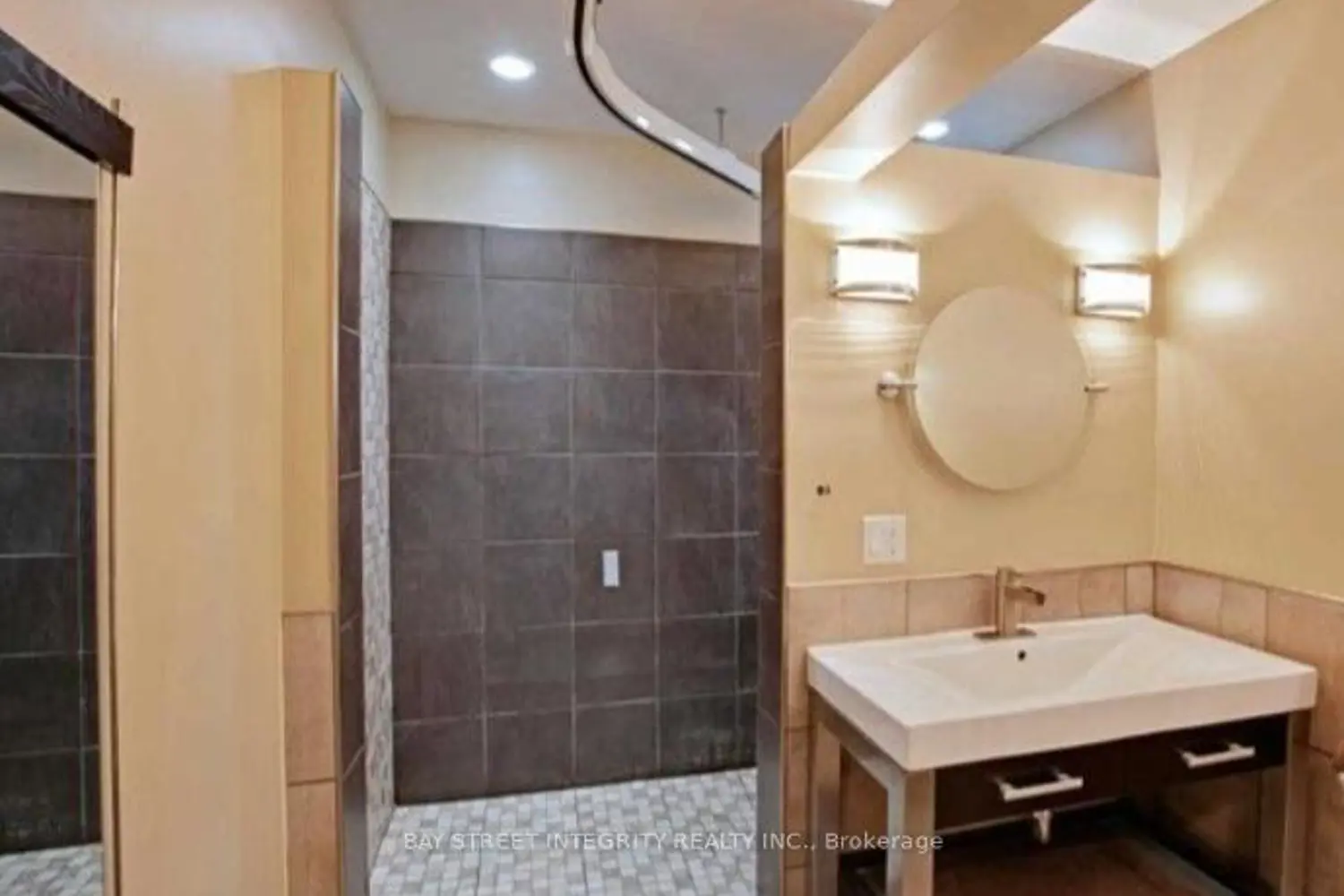 Additional image 3 of 57 Howard Road