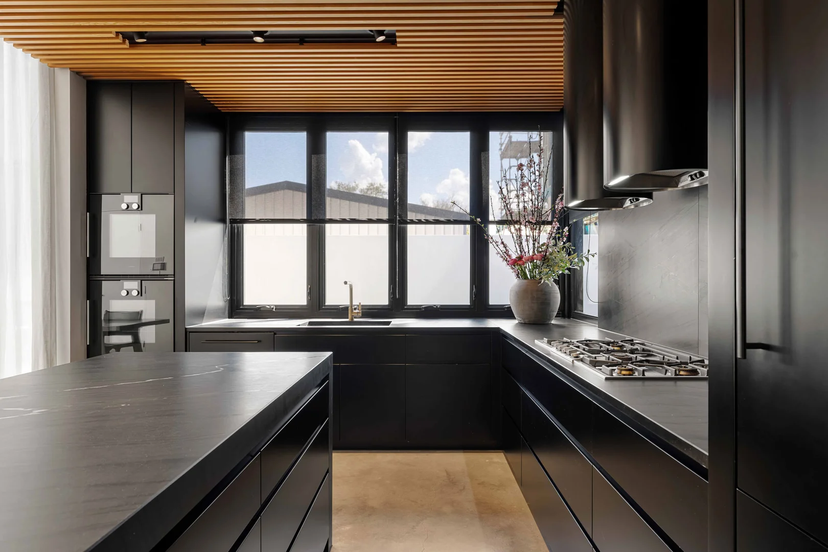 Additional image 3 of 77 Newdegate Street, Greenslopes QLD 4120