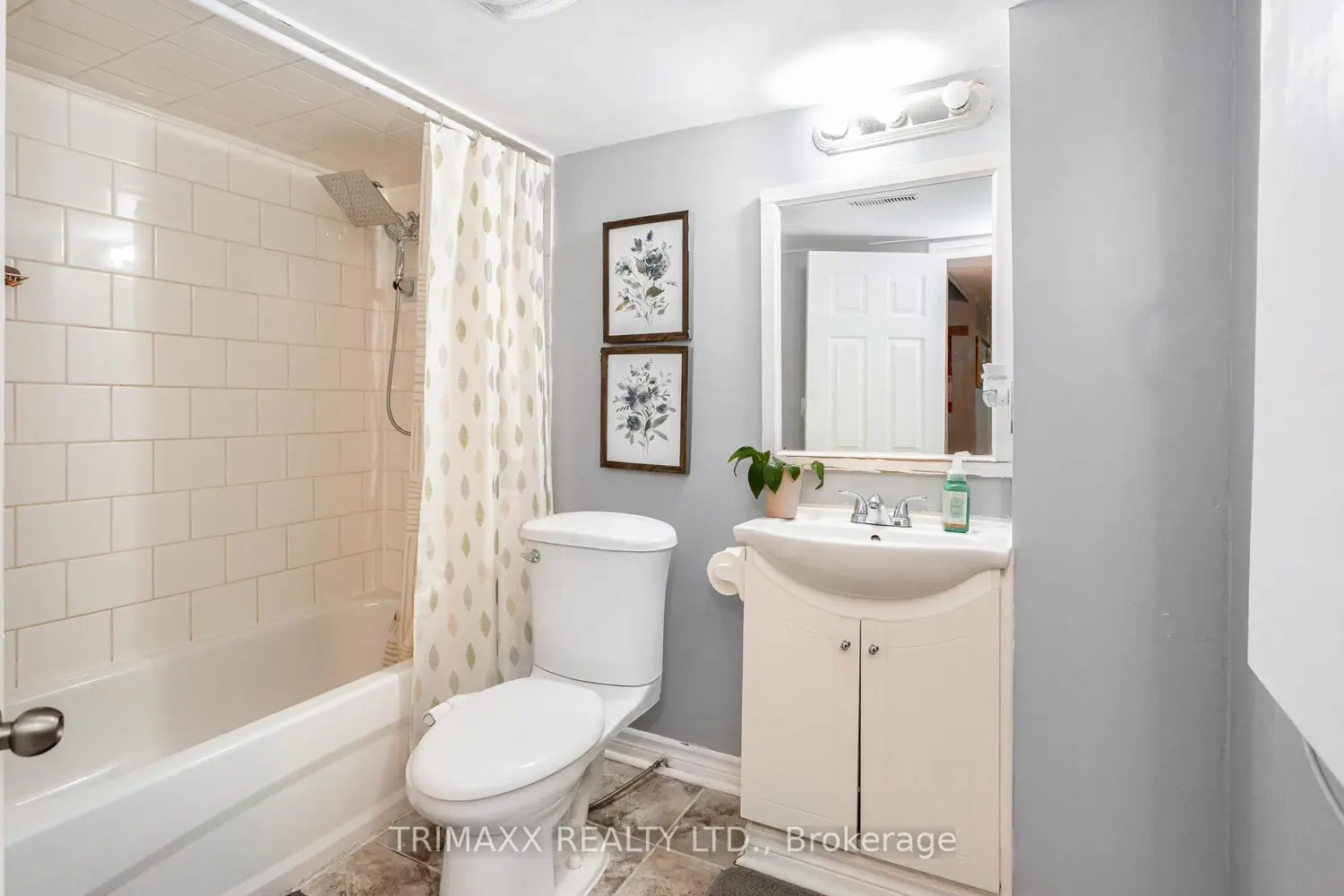 Additional image 20 of 62 Brisbane Court