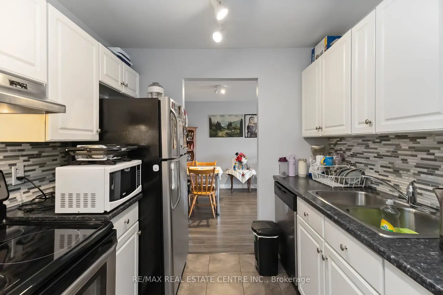 Additional image 12 of 140 Conway Drive 25