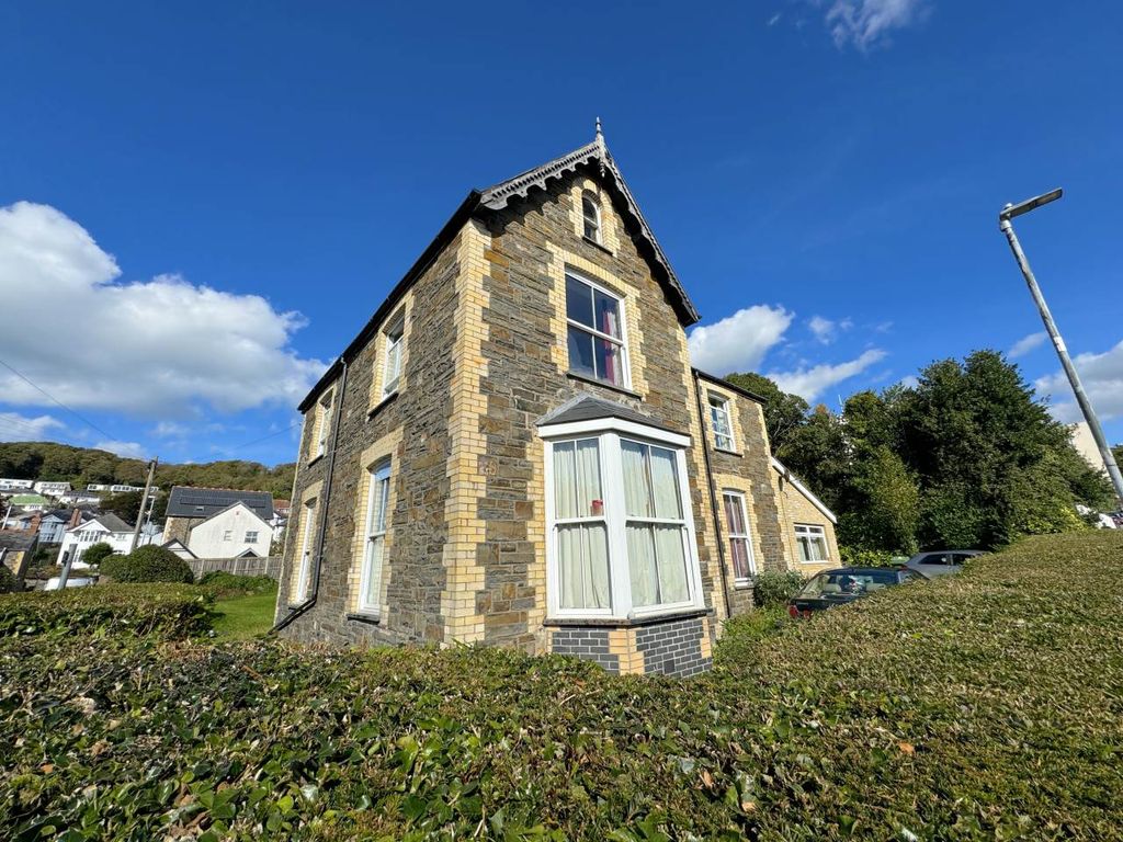8 bed property to rentCaradoc Road, Aberystwyth SY23