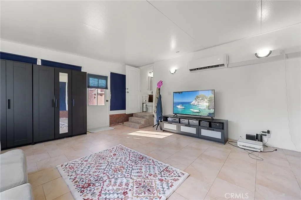 Additional image 44 of 2412 Del Amo, Lakewood, CA 90712