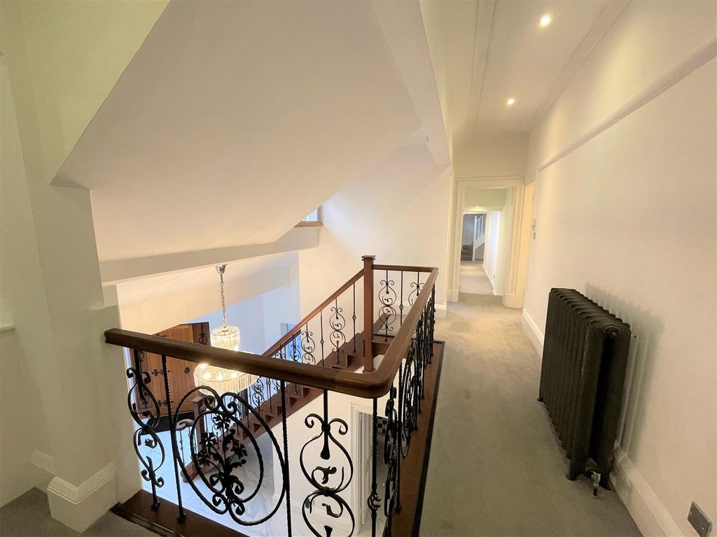 Additional image 10 of 7 bed detached house to rentWeston House, Weston Road, Wilmslow SK9