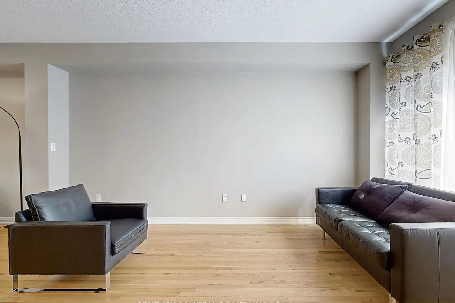 8 Moonseed Lane photo 2