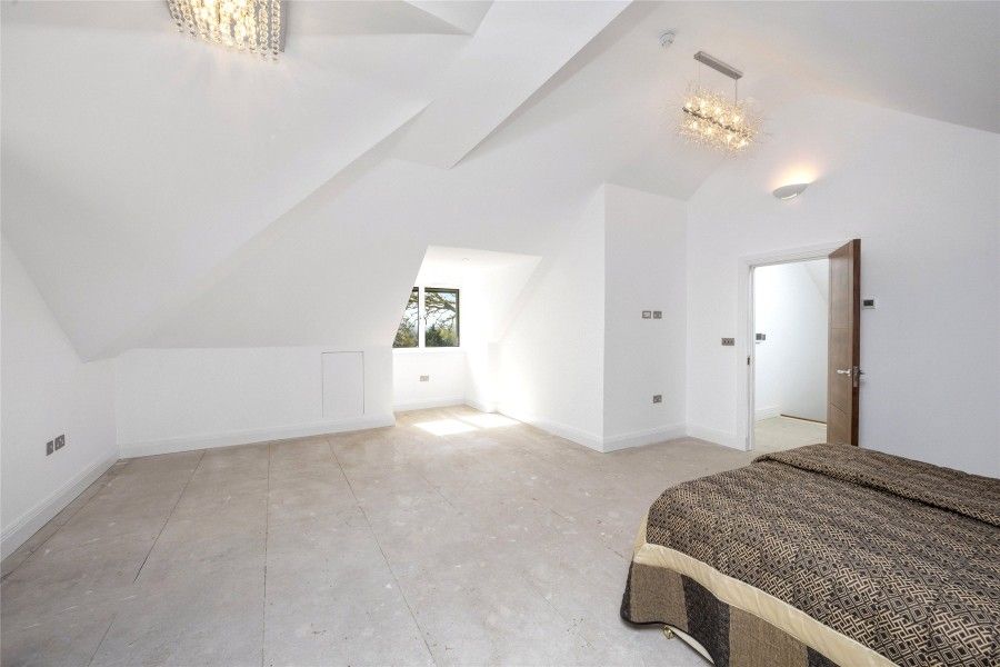 Additional image 10 of 7 bed detached house to rentHook Heath, Woking, Surrey GU22