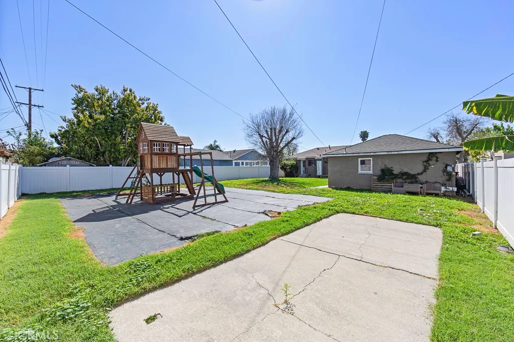 Additional image 40 of 1659 E Plymouth St, Long Beach, CA 90805