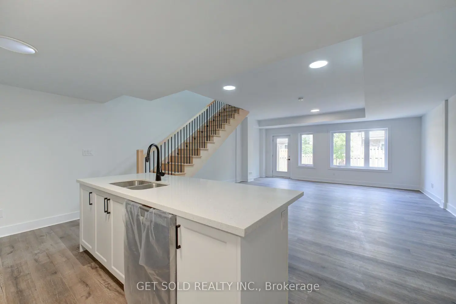 Additional image 8 of 6701 Thorold Stone Road 4