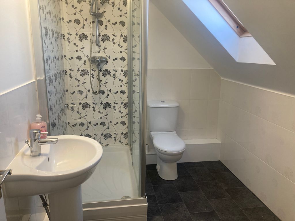 Additional image 10 of 3 bed property to rentMaes Yr Ehedydd, Carmarthen SA31