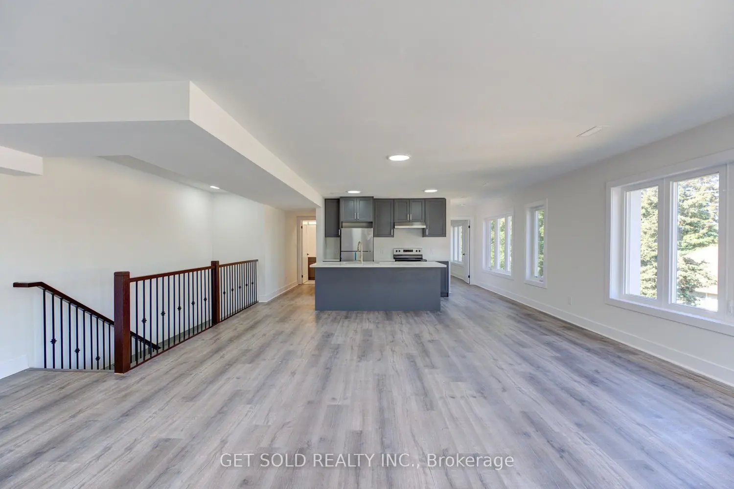 Additional image 6 of 6701 Thorold Stone Road 11