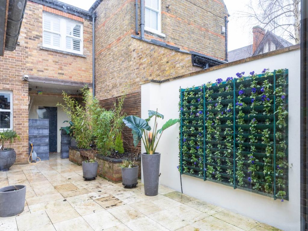 Additional image 13 of 4 bed property to rentGalvin House, Springfield Road, Windsor SL4