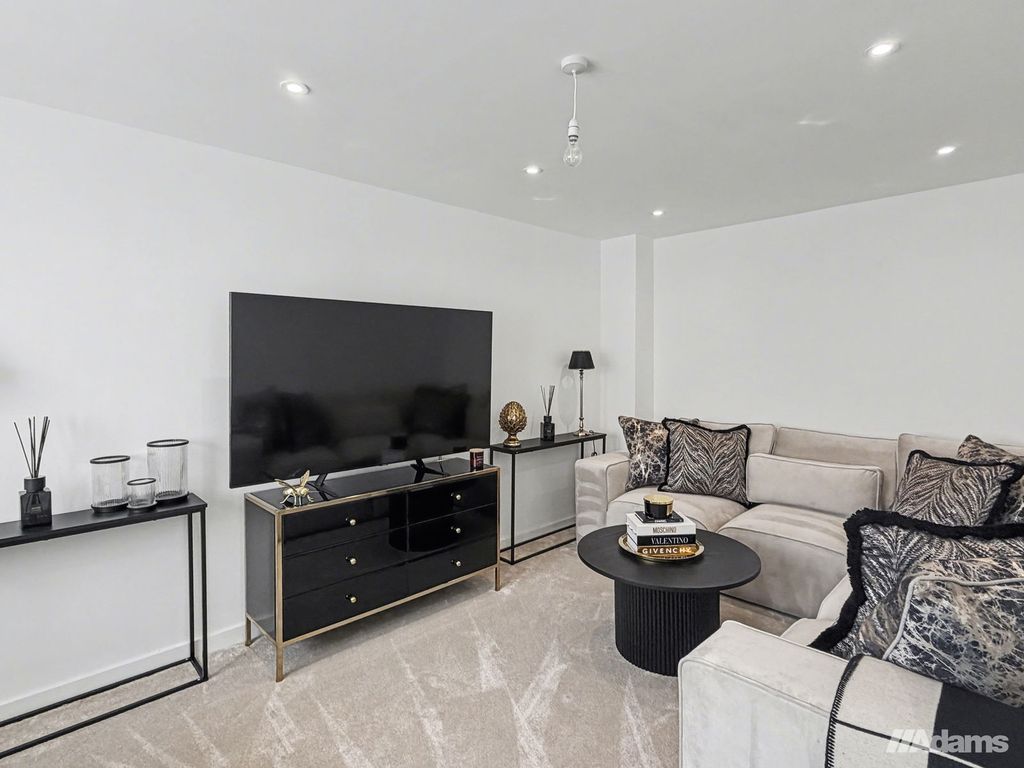 Additional image 3 of 4 bed detached house to rentHughes Close, Farnworth, Widnes WA8