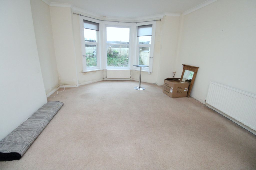Additional image 7 of 1 bed flat to rentGlan Y Don Ltd, 39 East Parade, Rhyl, Denbighshire LL18