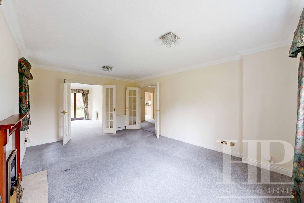 Additional image 5 of 4 bed detached house to rentHatchlands, Horsham RH12