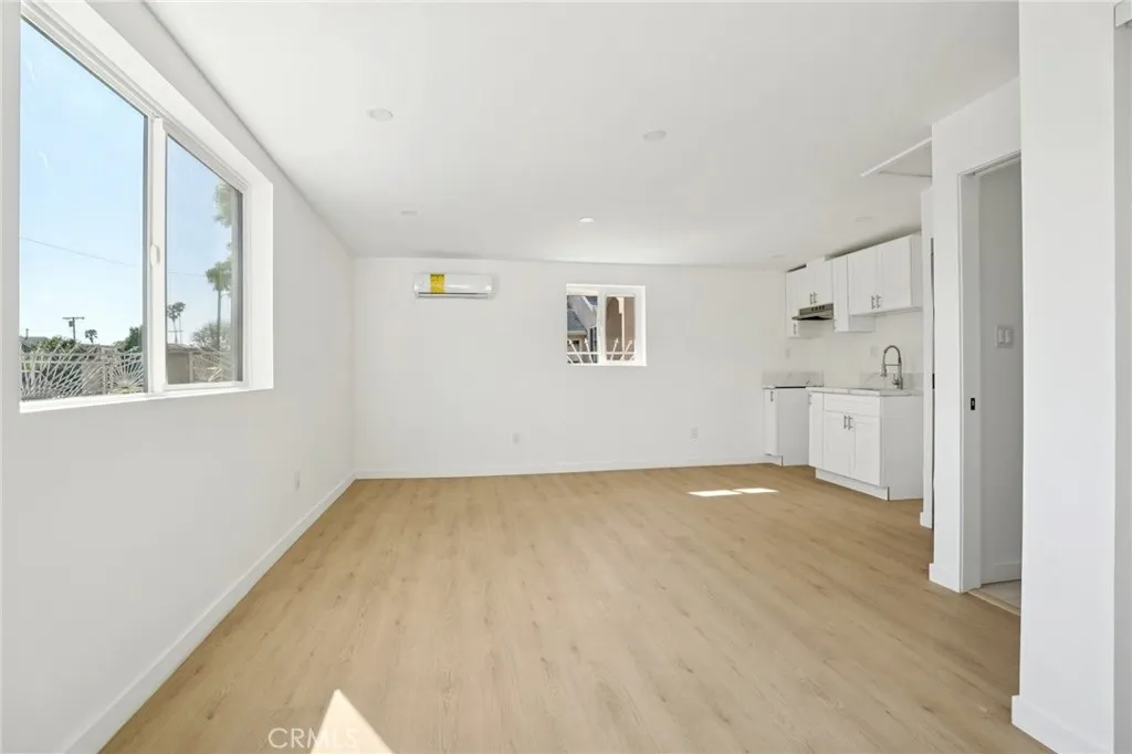 Additional image 71 of 13907 Wyandotte Street, Van Nuys, CA 91405