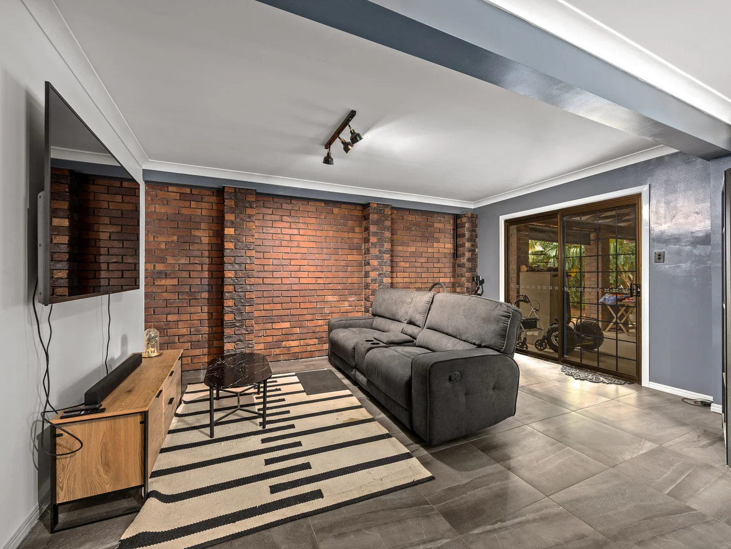 Additional image 10 of 472-474 Loganlea Road, Slacks Creek QLD 4127