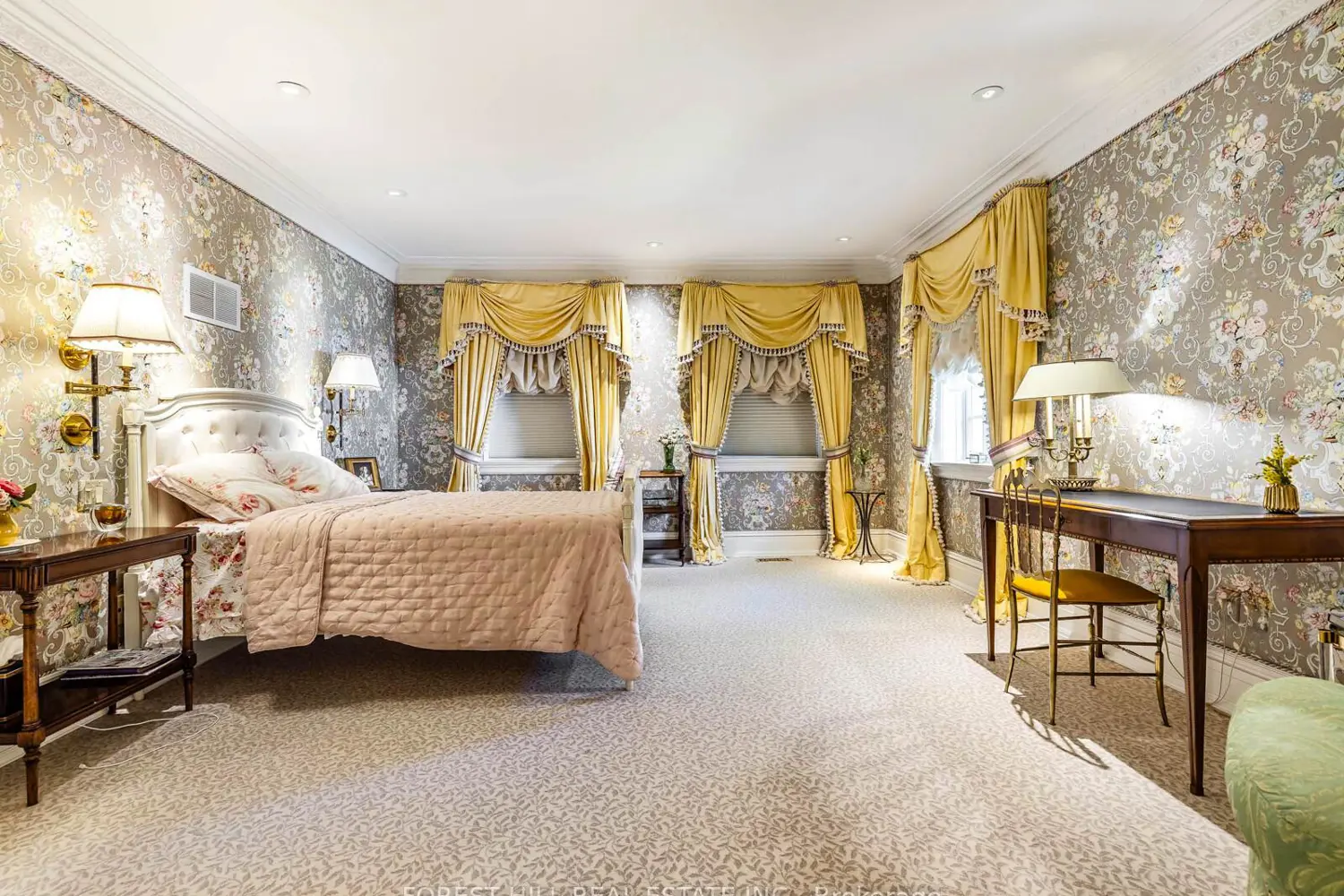 Additional image 12 of 11 Dewbourne Avenue